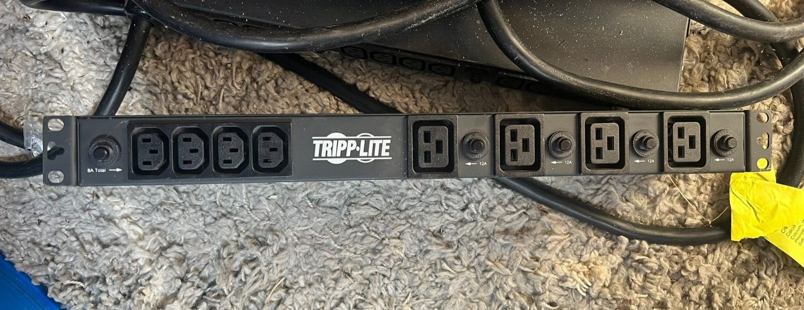 Tripp Lite PDU 1230 30A 20 Outlets (16 C13 & 4 C19) L6-30P Input 15' Cord 1U