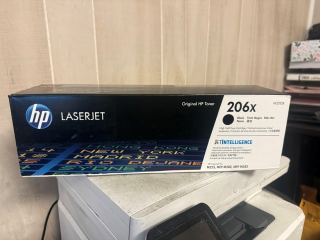 HP 206X High Yield Cyan LaserJet Toner Cartridge (W2110X). New Sealed Good Box