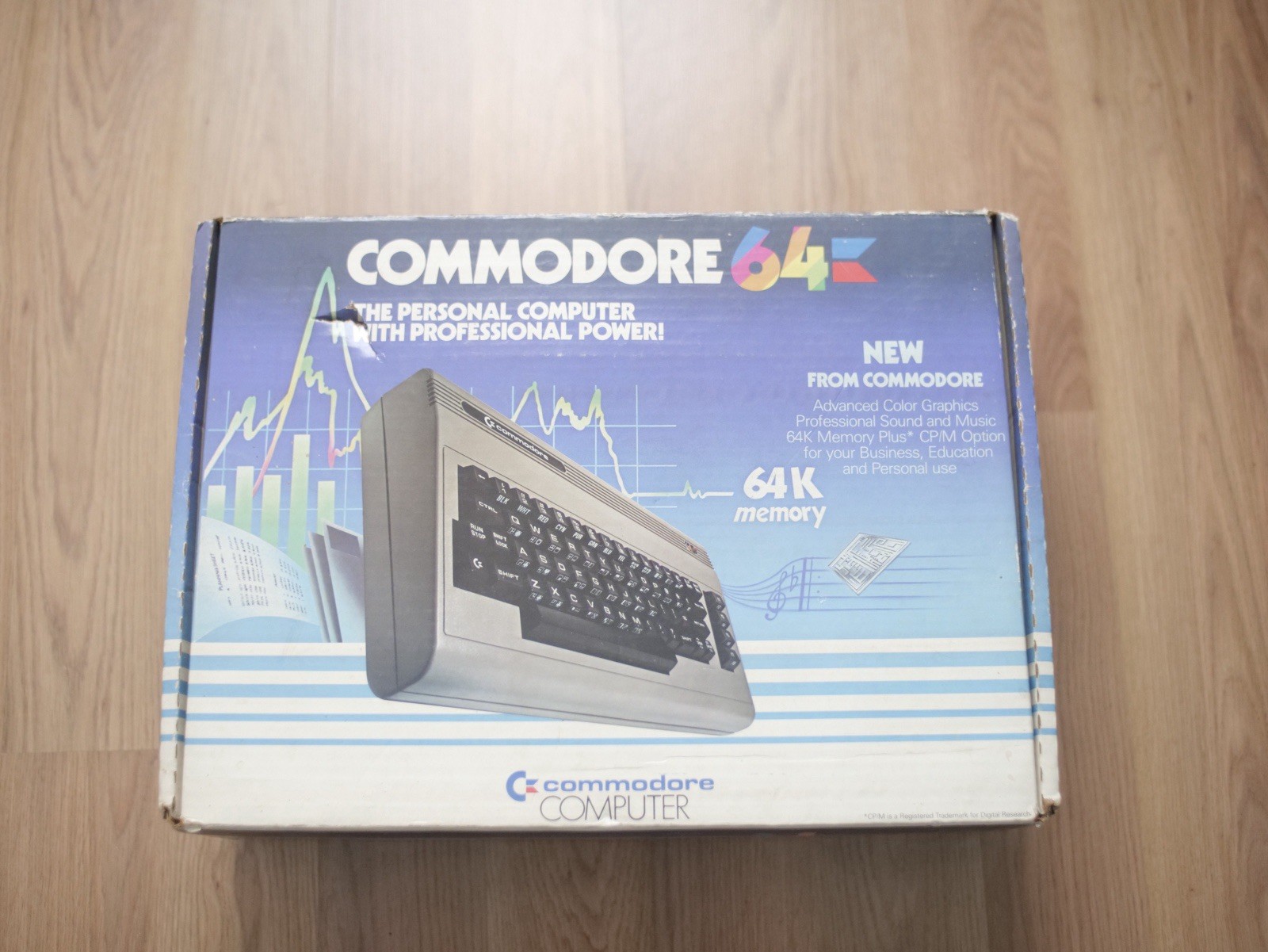 Vintage Commodore 64 Computer In Original Box - Matching Serial Number Powers On