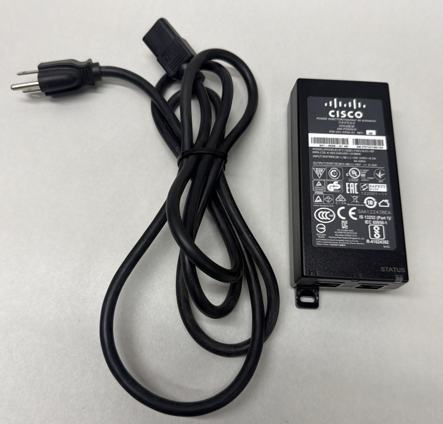Cisco 1040 Series POE Power Injector AIR-PWRINJ5 48V 0.32A OEM Cisco Power Cable