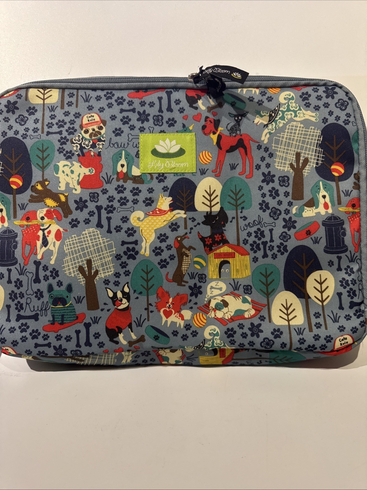 Lily Bloom Laptop Case/Dogs/MEASUREMENTS IN PICTURES