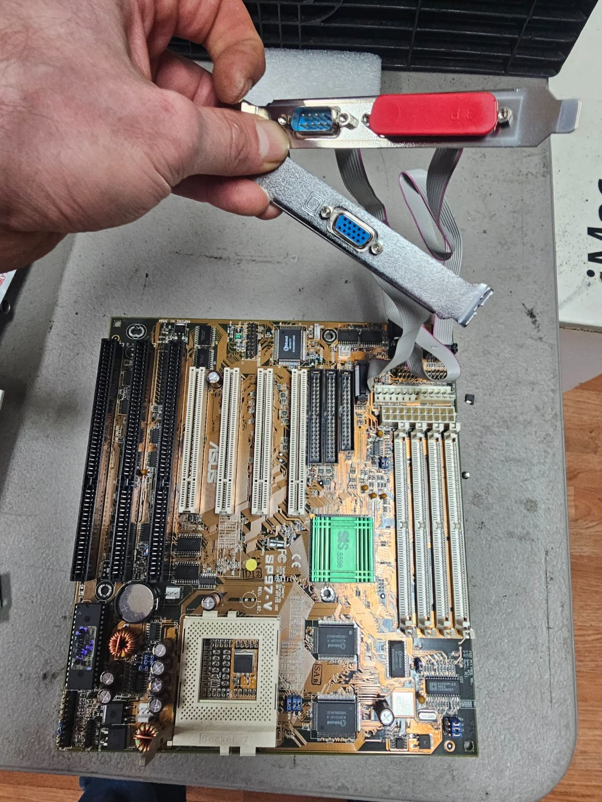 VINTAGE ASUS SP97-V SIS 5598 SUPER SOCKET 7 AT MMX INTEL AMD K5 K6 CYRIX MBMX40