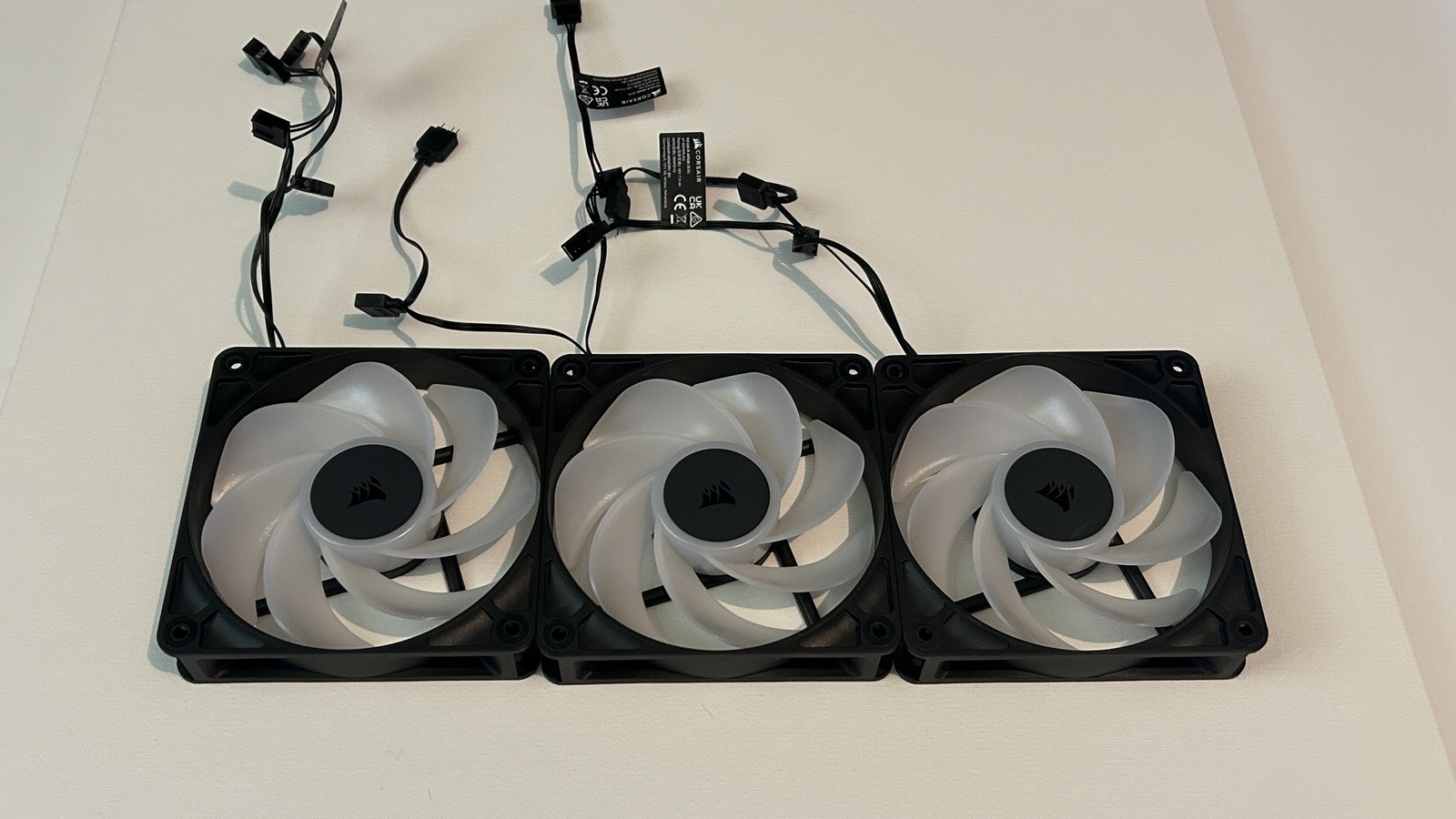 CORSAIR - RS120-R ARGB 120mm PWM Reverse Case Fans Triple Pack - Black