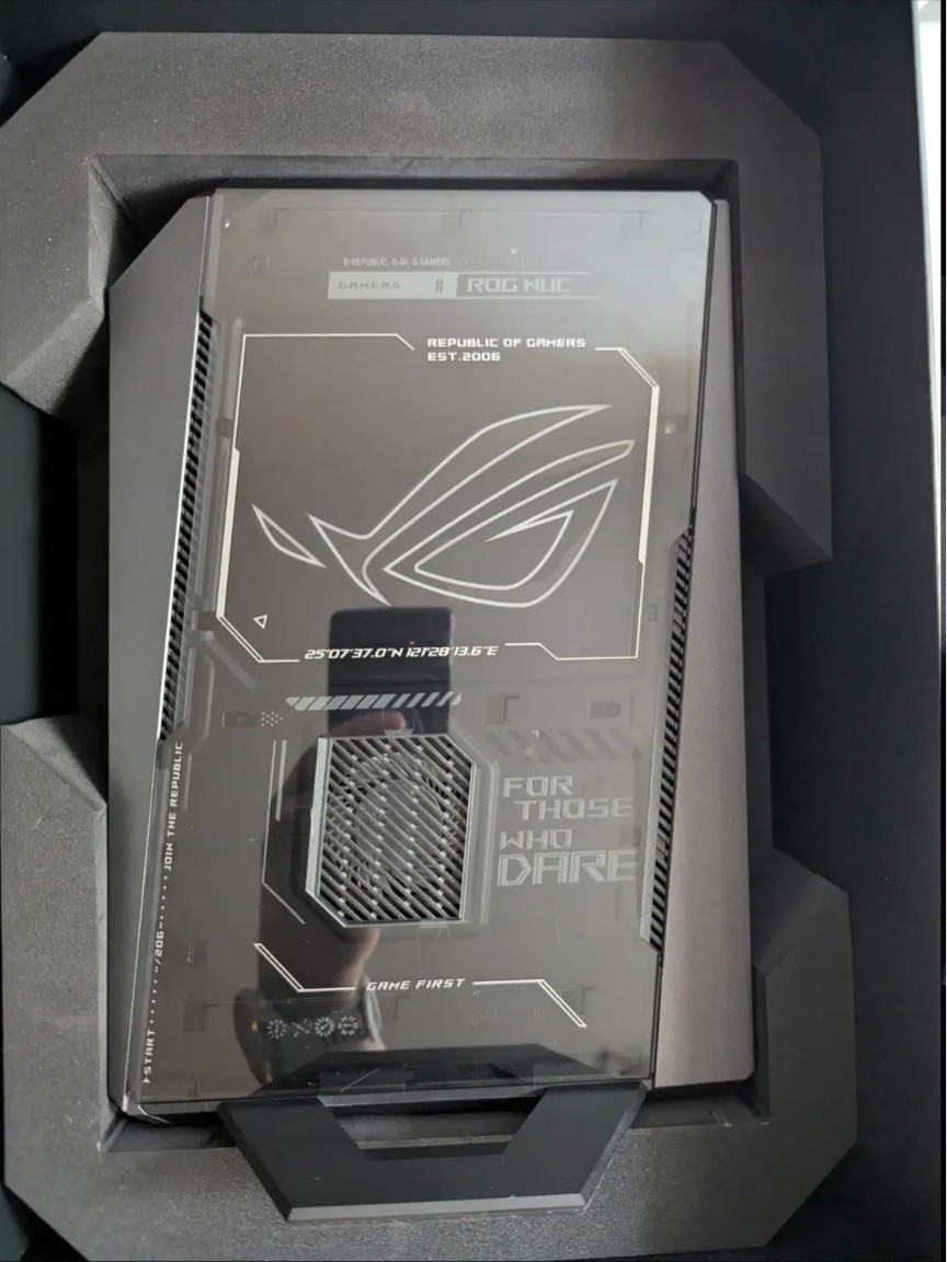 ASUS ROG NUC - INTEL CORE ULTRA 7 255HX x Nvidia RTX 5060 - 32 GB DDR5 RAM