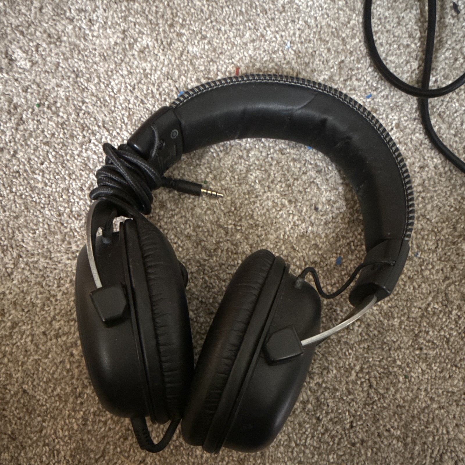 HyperX Cloud Wired Over-Ear Headset 3.5mm Boom Mic Black/Silver 3ft