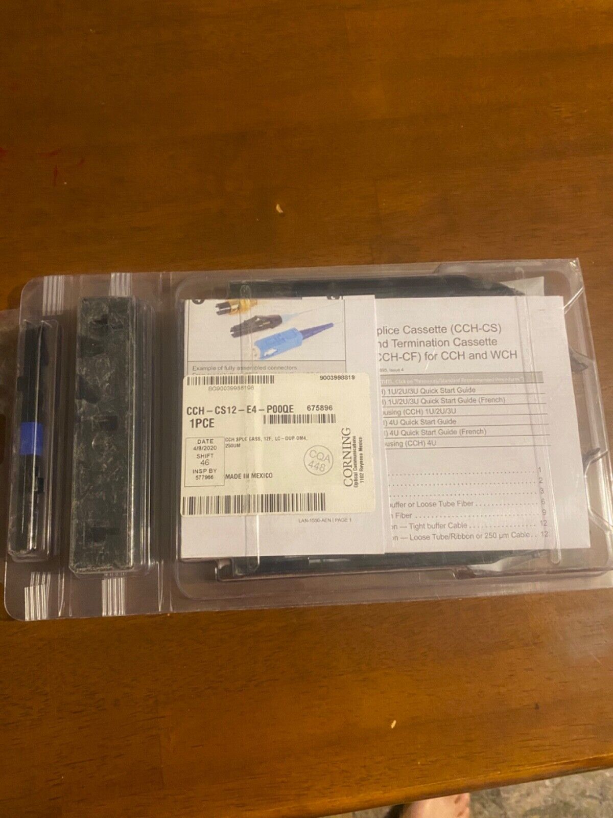 Corning CCH-CS12-E4-P00QE Splice Cassette, 12 Fiber, LC Duplex MM 50 OM4 ~STSI