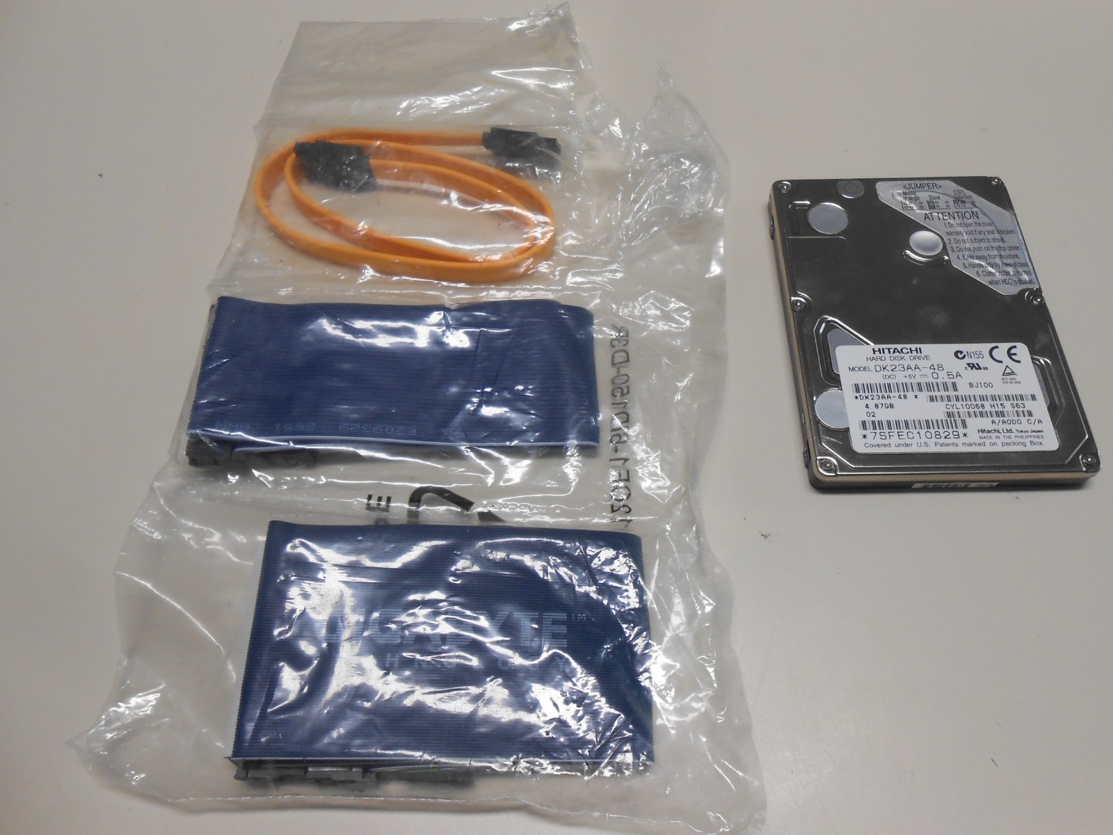 Hitachi DK23AA-48 Hard Disc Drive and Gigabyte Ribbon Cable for Parts Only