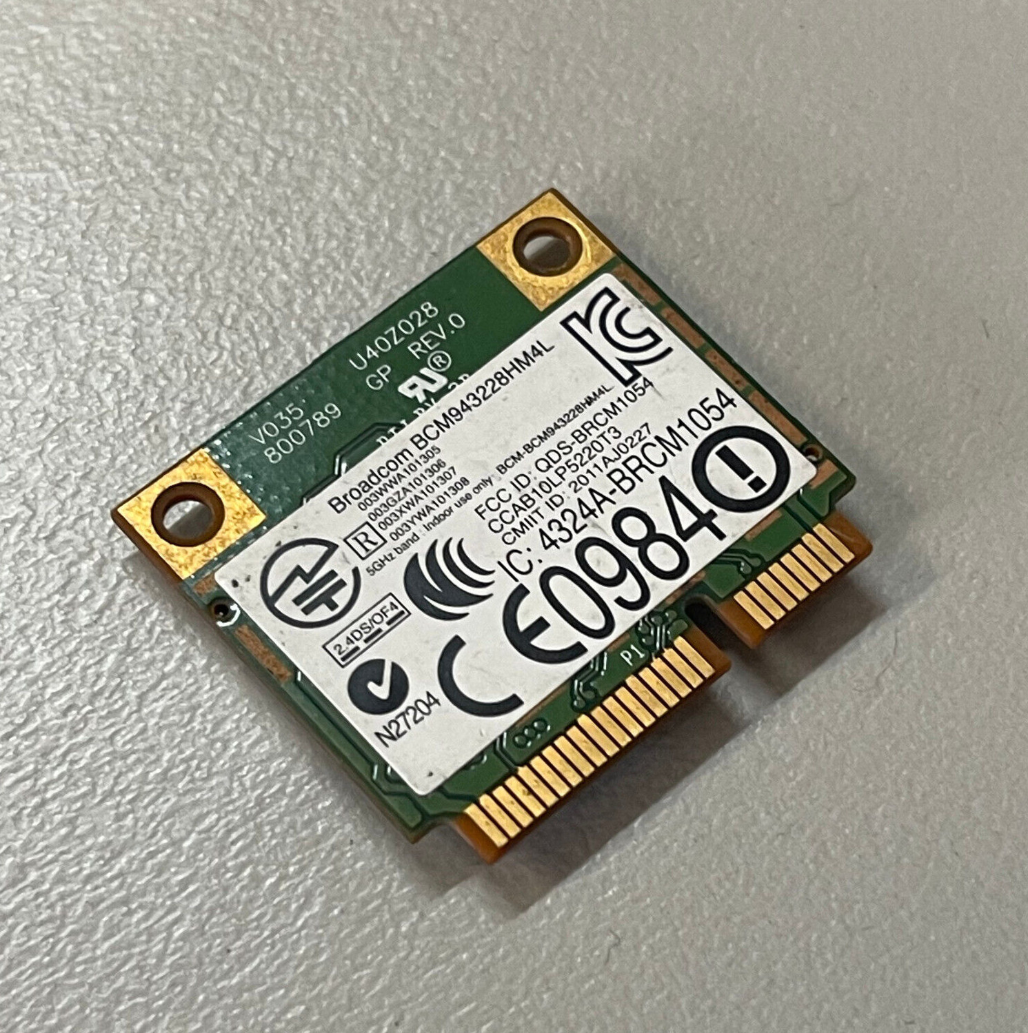 OEM Broadcom Dual Band PCIe Half Mini Card Wi-Fi 802.11 a b/g/n BT BCM943228HM4L