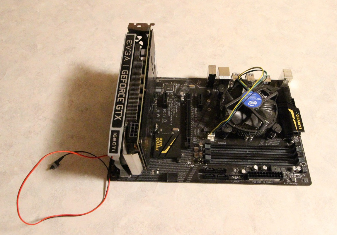 GIGABYTE GA-Z270P-D3 LGA1151 Socket ATX Motherboard w/ CPU GPU I/O Shield start