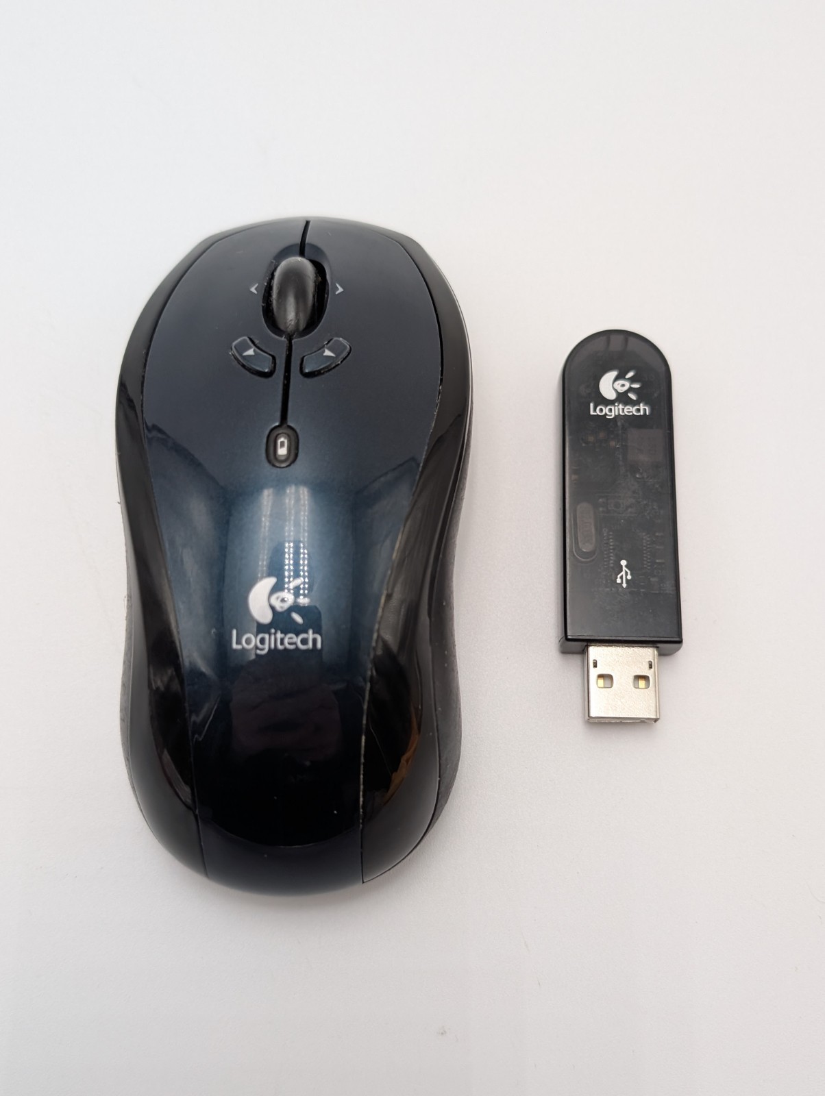 Logitech Invisible Optic Cordless Mouse & Logitech Receiver: C-BL4-MSE