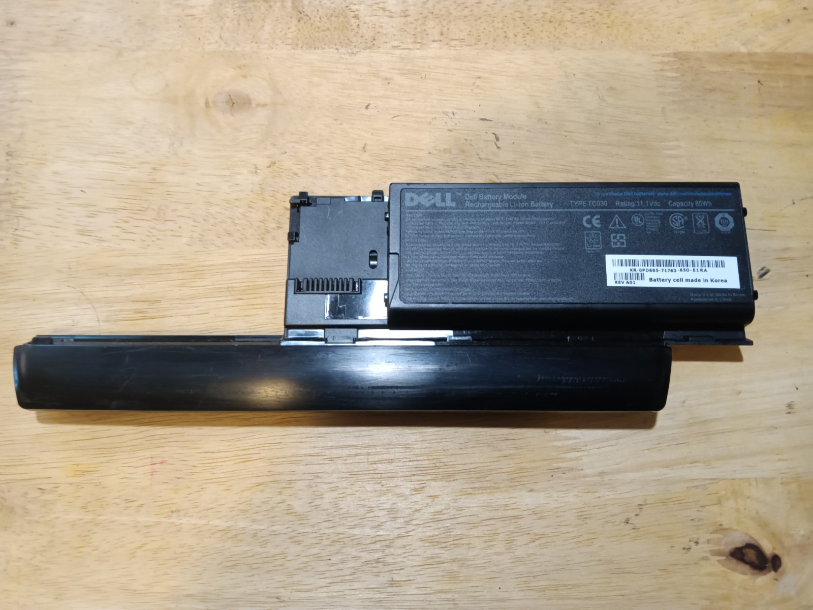 Dell Latitude D620 D630/ TC030 9 Cell Laptop Battery, 11.1V 85WH /OEM