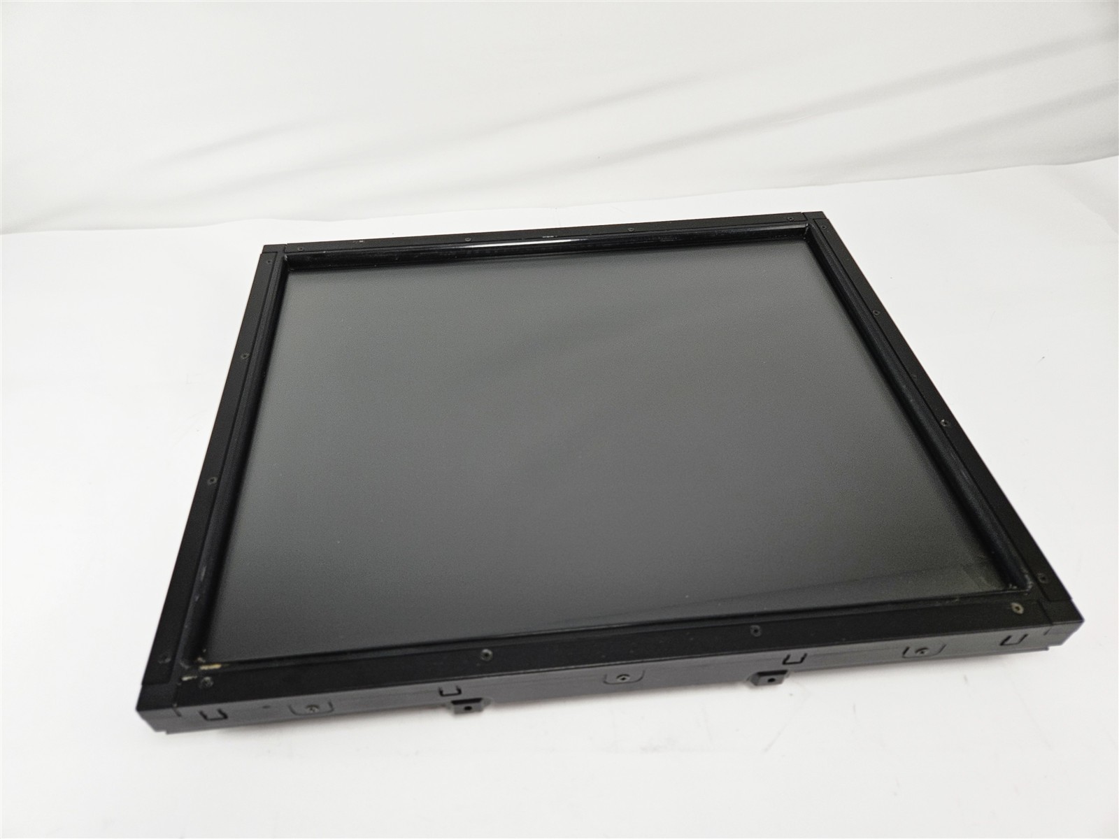Elo Open-Frame ET1991L 19" LED 1280x1024 60Hz HDMI DP VGA No Stand