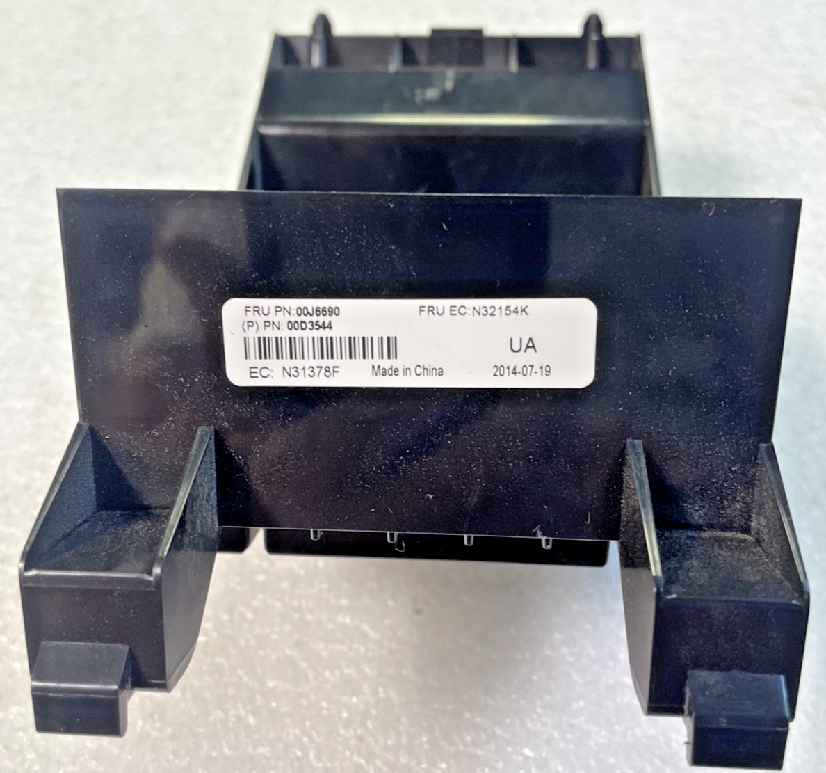 Genuine IBM X3300 M4 Filler Cover 00J6690