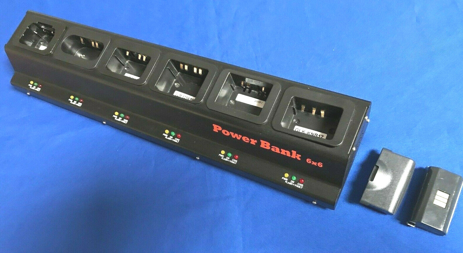 6 Bank Pro Metal Pro Charger(UL/CE/RoHs)INTERMEC 700Color Non included battery 