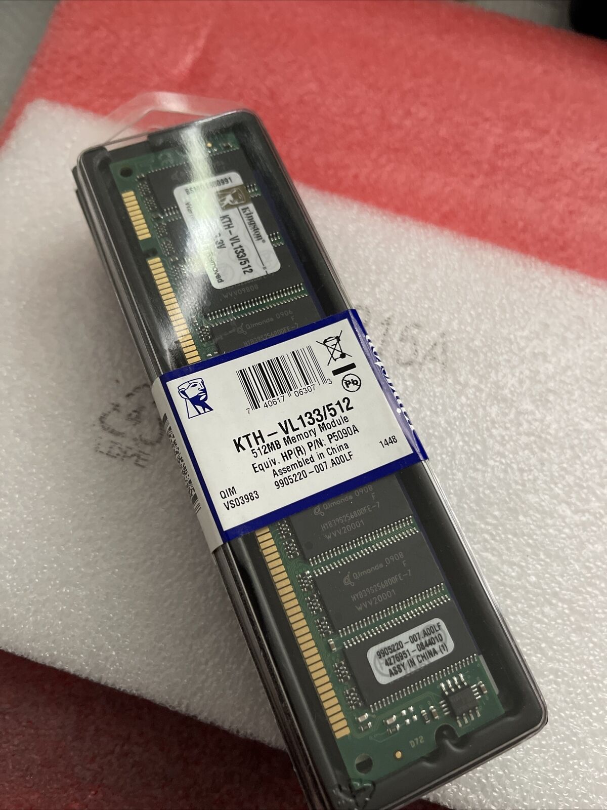 Kingston ValueRAM 512 MB DIMM 133 MHz SDRAM Memory KTH-VL133/512
