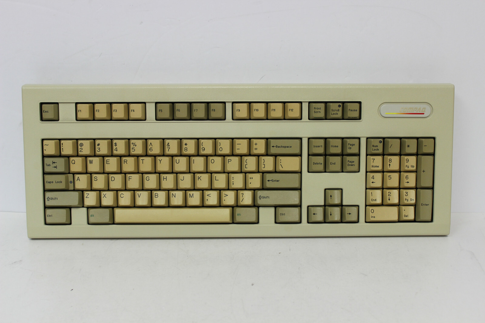 COMPAQ 119951-101 ENHANCED II KEYBOARD DOMESTIC 101 FCC CNT8AVE112