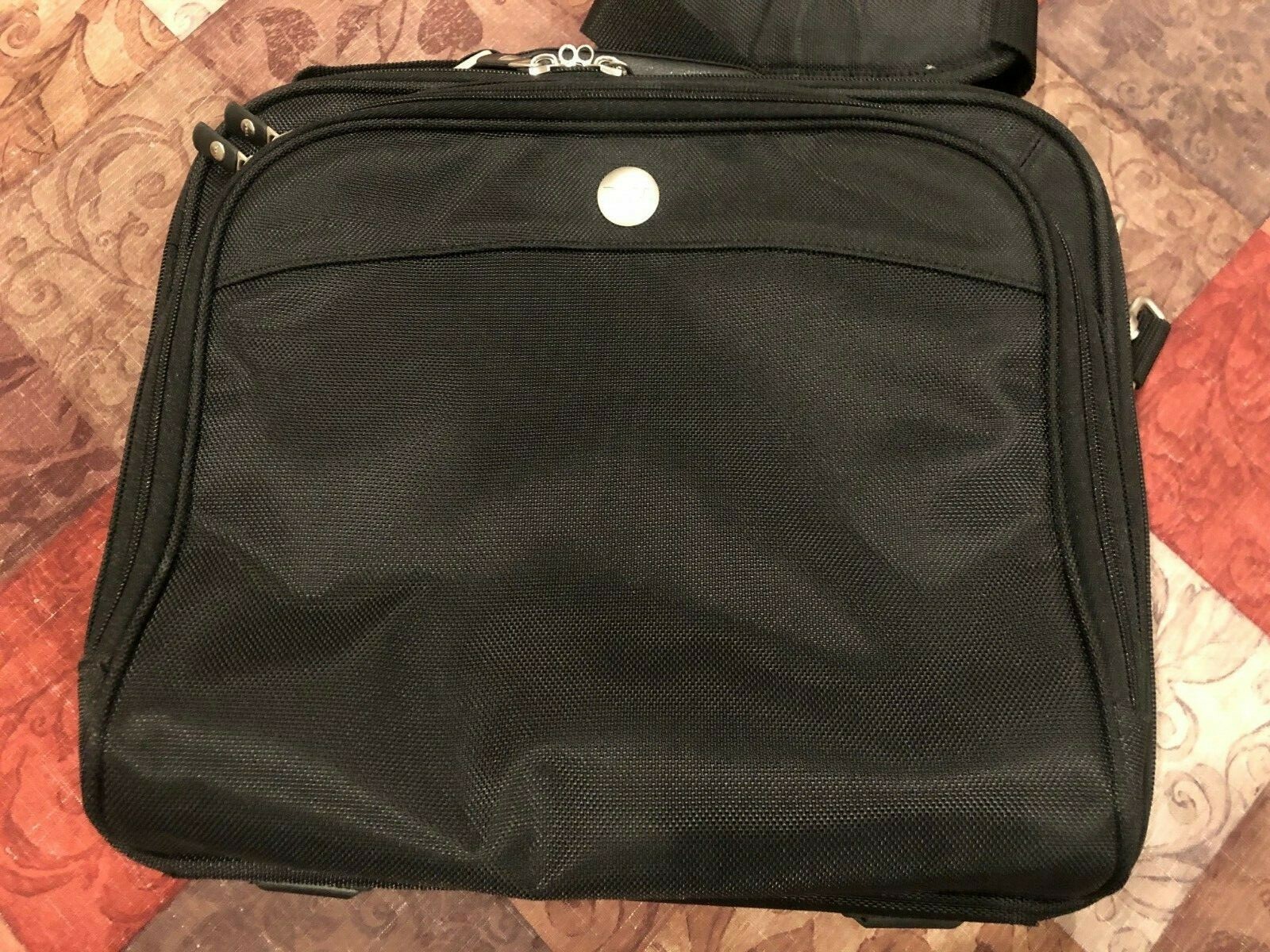 Dell Deluxe Laptop Carrying Case / Briefcase (15" x 13" x 5")