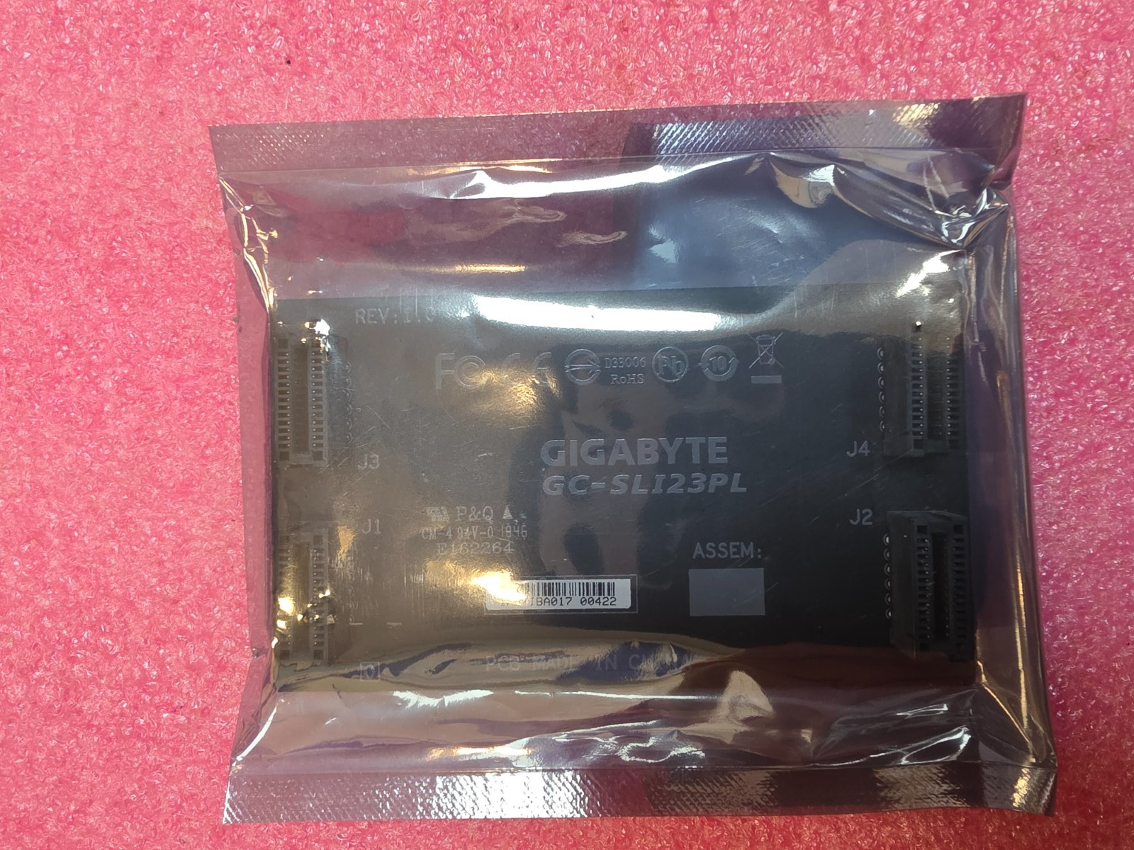 Gigabyte GC-SLI23PL 4-slot SLI bridge