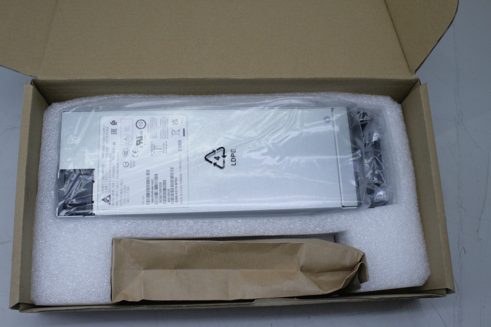 CISCO MERAKI MA-PWR-640WAC SWITCHING POWER SUPPLY (A40-20020-A)         T7-B1