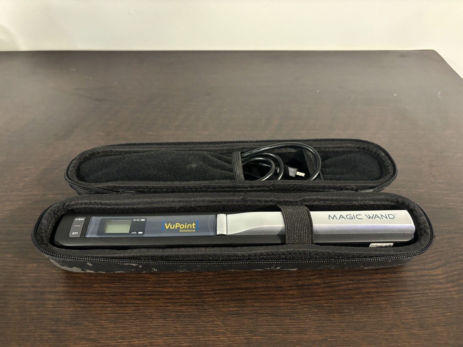 VuPoint Solutions Magic Wand Portable Handheld Scanner  + FREE Case