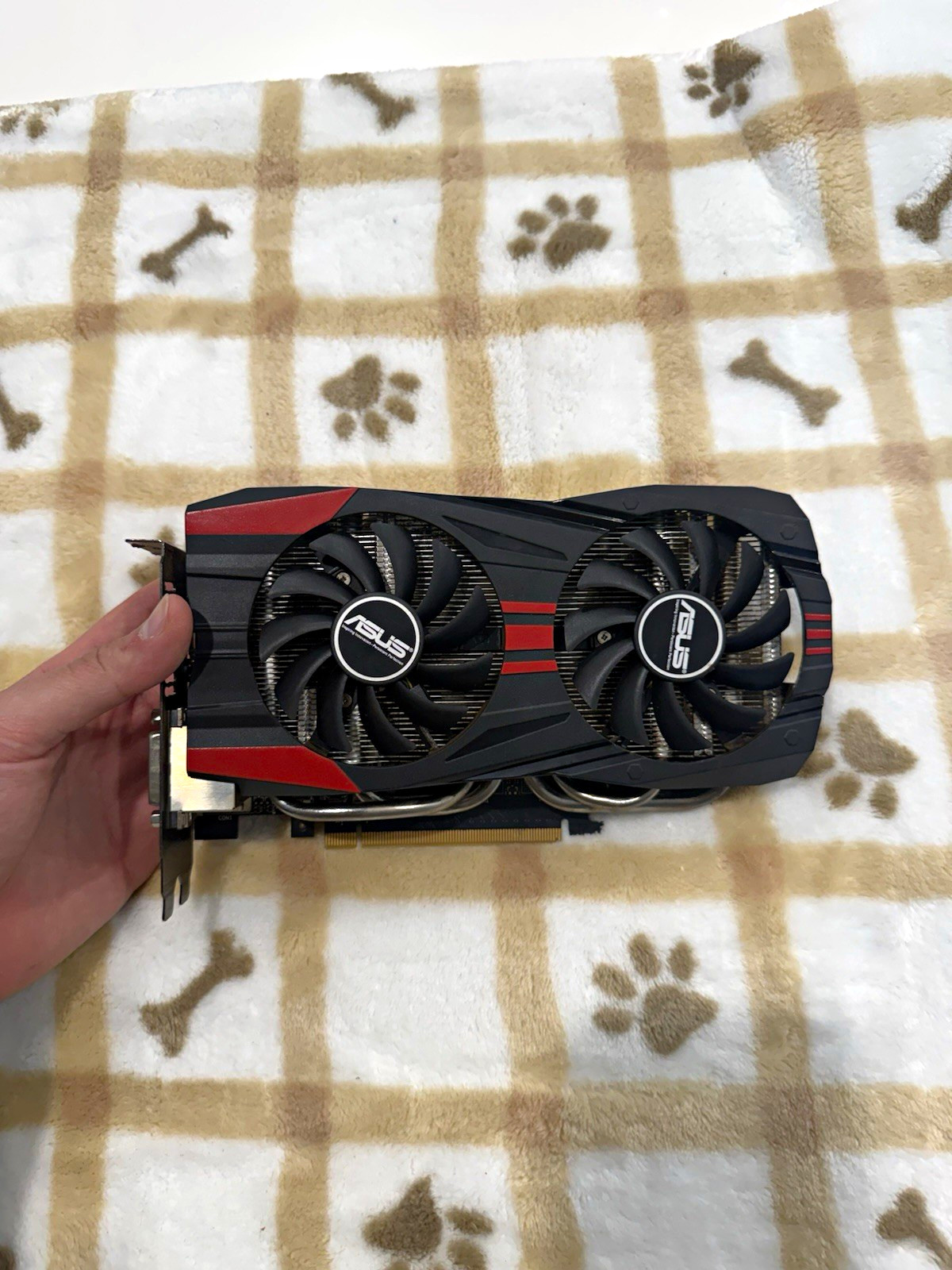 ASUS NVIDIA GeForce GTX 660 2GB GDDR5 PCIe x16 Graphics Card HDMI DP DVI