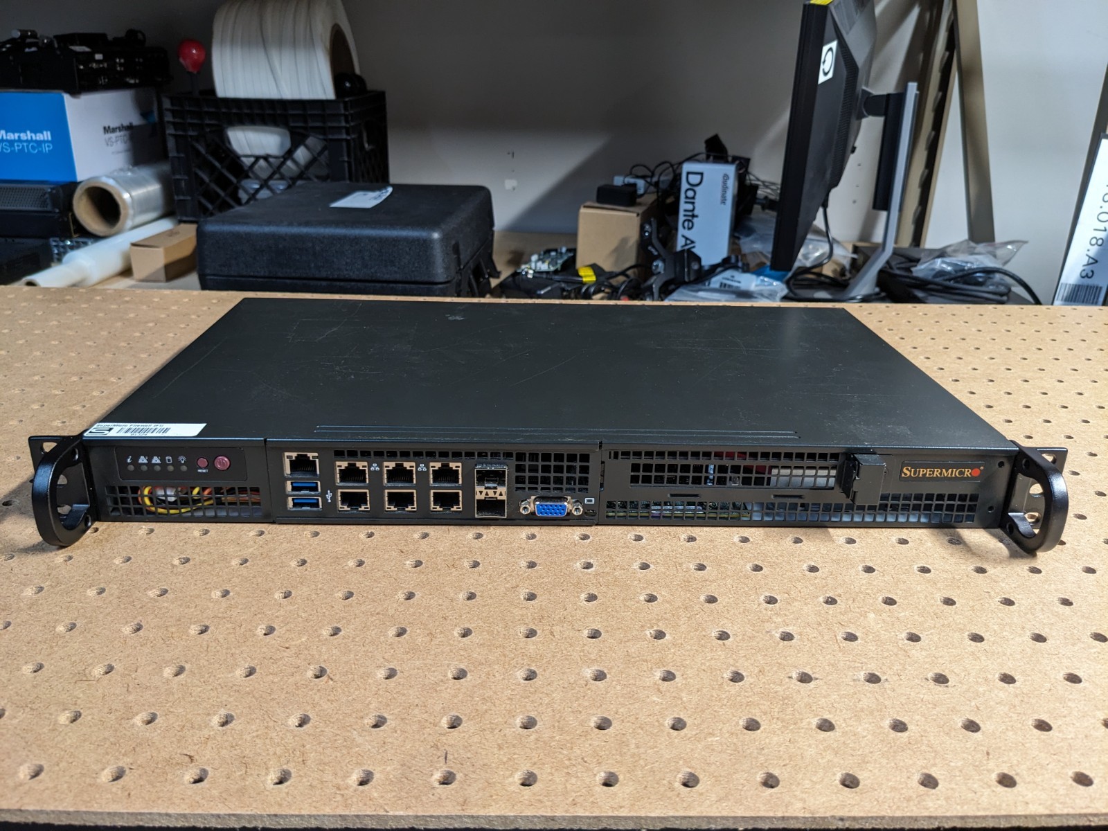 SUPERMICRO SYS-5018D-FN8T w/ Intel D-1518 4 Core 256GB SSD, 16GB RAM