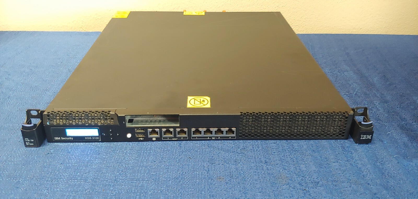 IBM Security XGS 3100 Server. 5122-72M