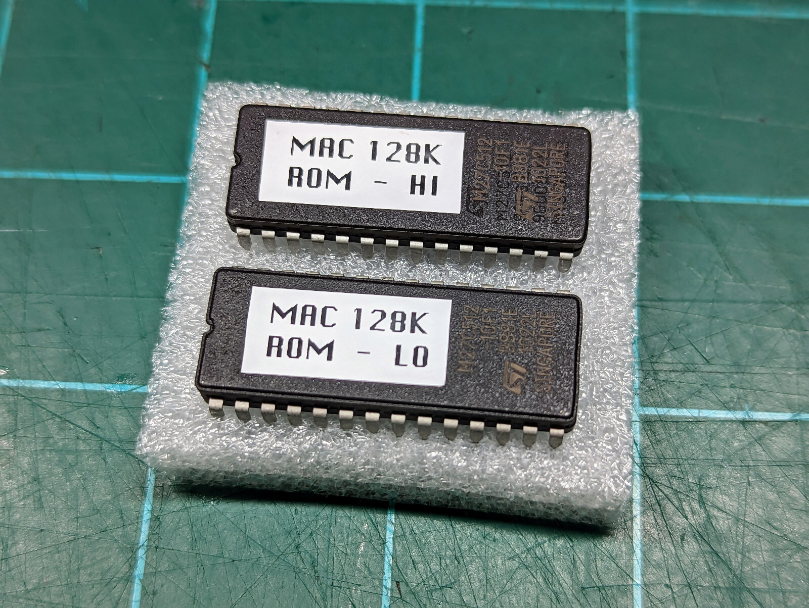 Apple Macintosh ROM Set Replacement Chips for 128K, 512K, 512Ke, Mac Plus EPROM