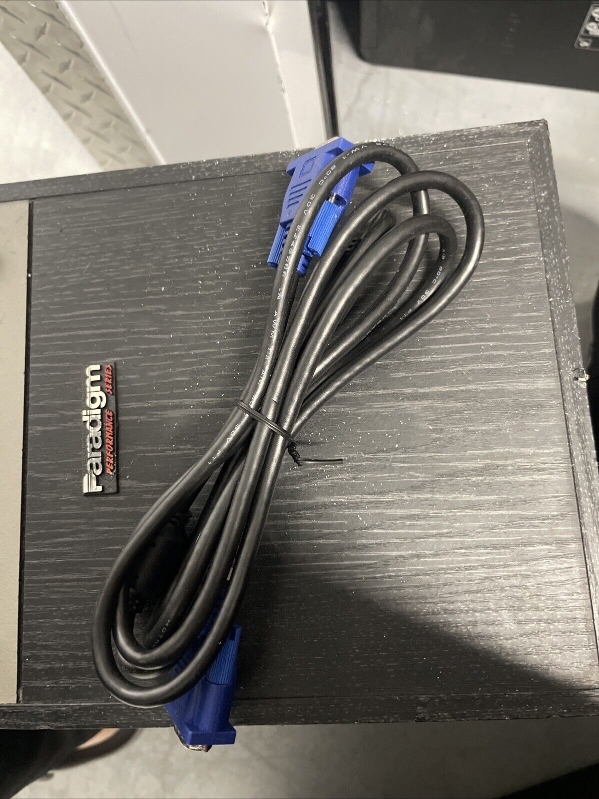 HOTRON E246588 AWM 20276 30V 15-Pin Male/Male VGA Monitor Cable