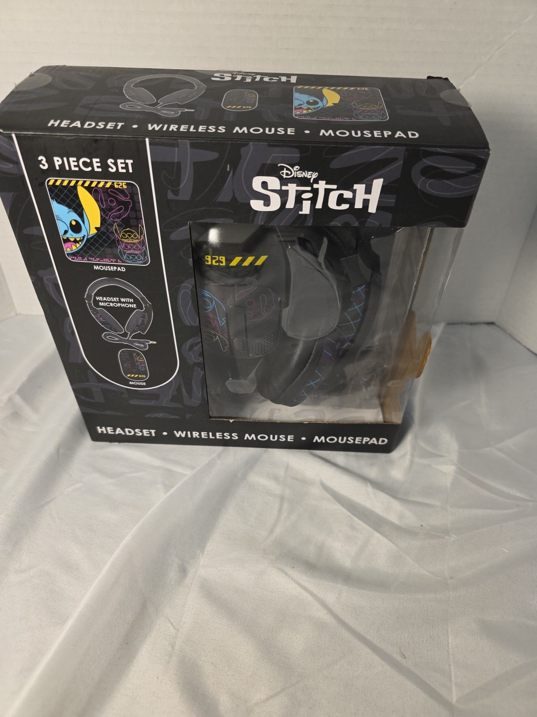 New Open Box - Lilo and Stitch Tech Bundle: Mousepad + Headset + Mouse - 