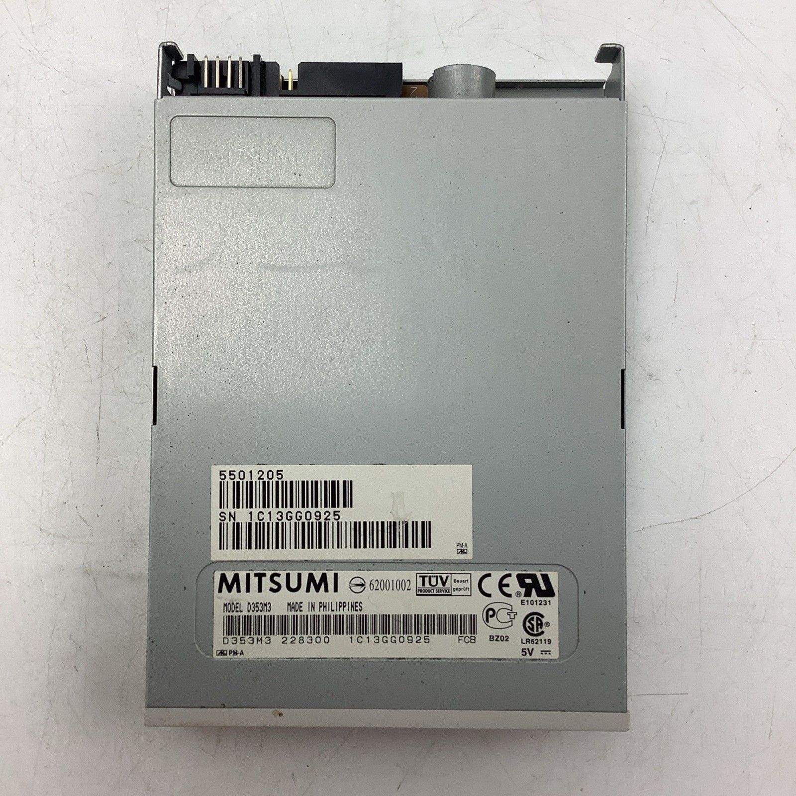 Mitsumi 1.44MB 3.5" Floppy Disk Drive Model D353M3D 34-Pin IDE | 