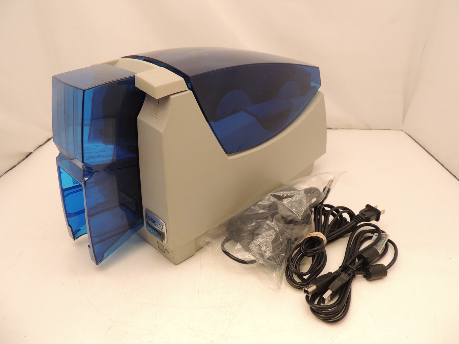 Datacard SP35 Plus Monochrome Black Color USB ID Card Printer - Low Mileage