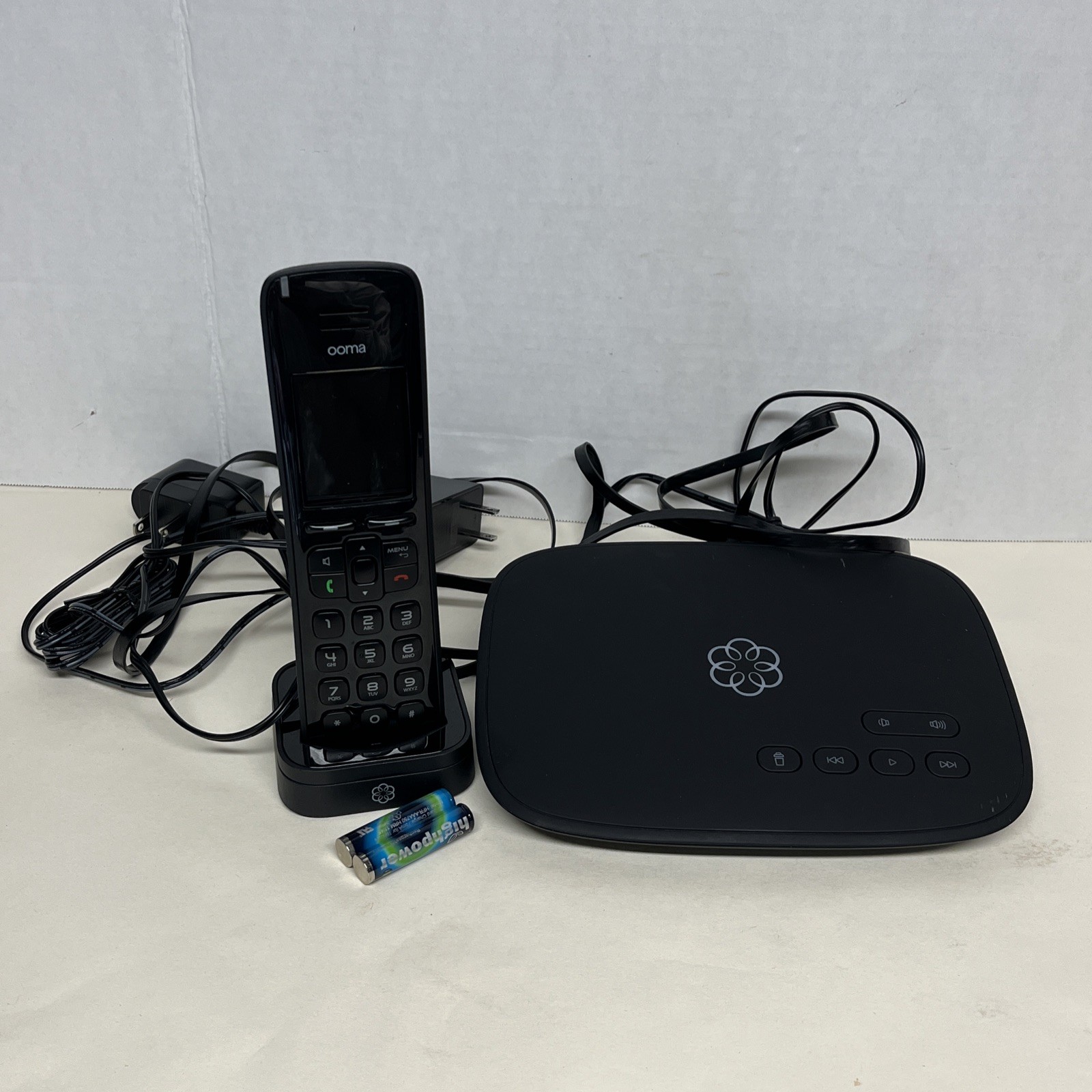 Ooma Telo VoIP Home Phone Base - Power and Phone Cable And Phone With Base