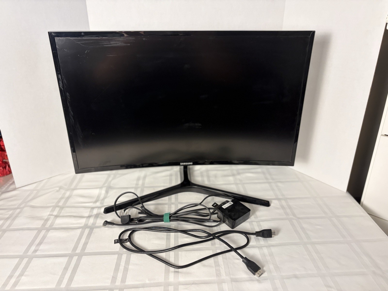 Samsung 24.5 Inch Curved Monitor Black HDMI Cords Included