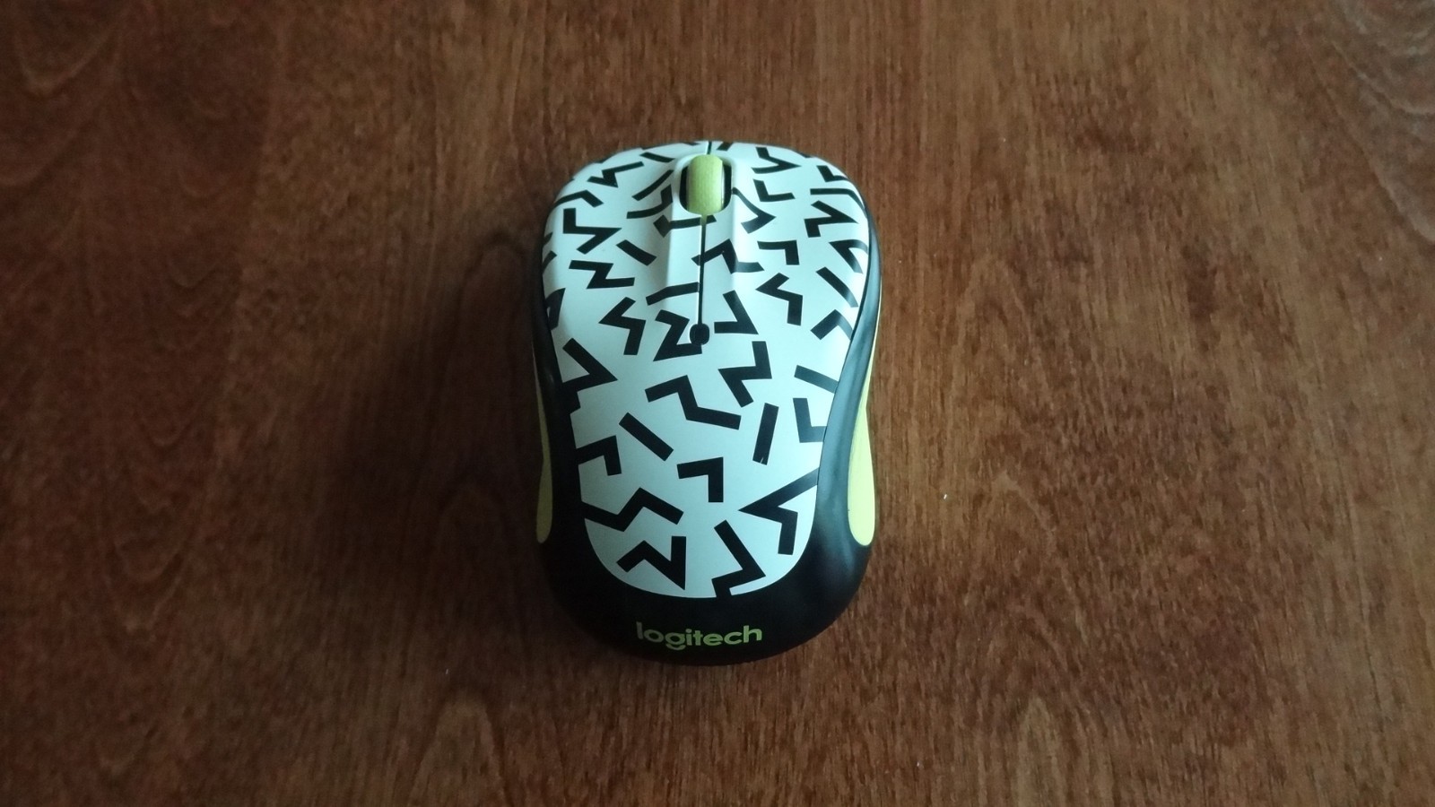 Logitech Wireless Optical Mouse M325C Party Collection Yellow Zigzag Works