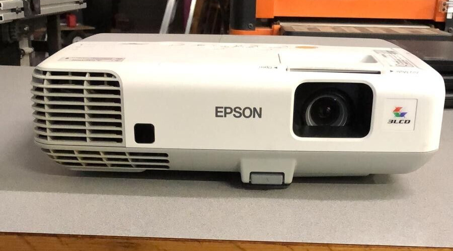 Epson PowerLite 95 Projector XGA Conference Room Projector Model H383A (K1)
