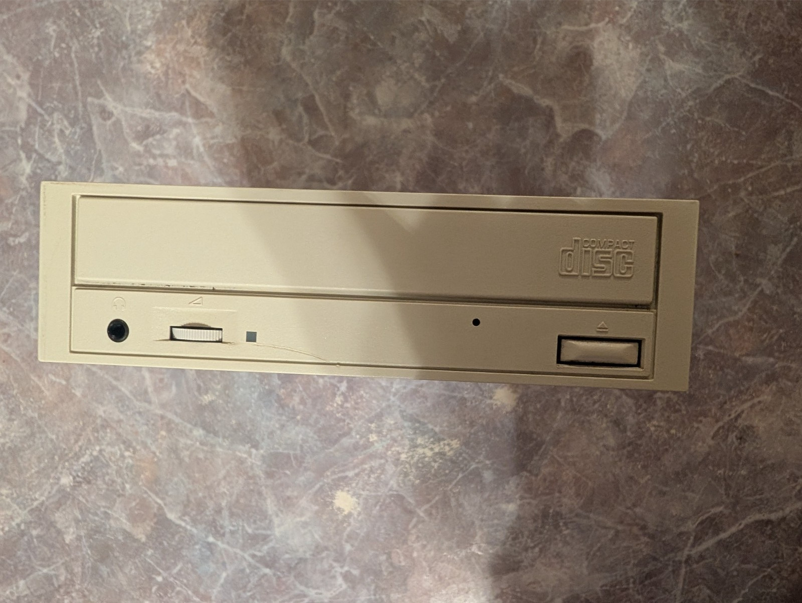 LG IDE CD-ROM Drive / 0002229P Beige CRD-8400B