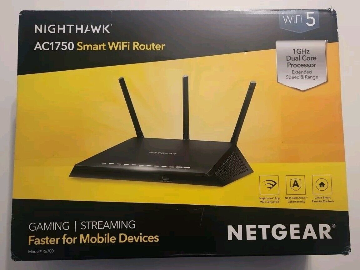 NETGEAR R7600 Nighthawk AC1750 Smart WiFi Router - R6700-100NAS MINT