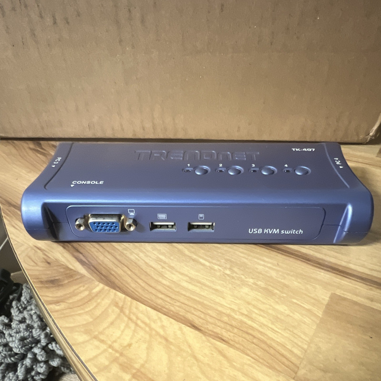TRENDnet TK-407 4-Port USB/VGA KVM Switch (3 cables included)