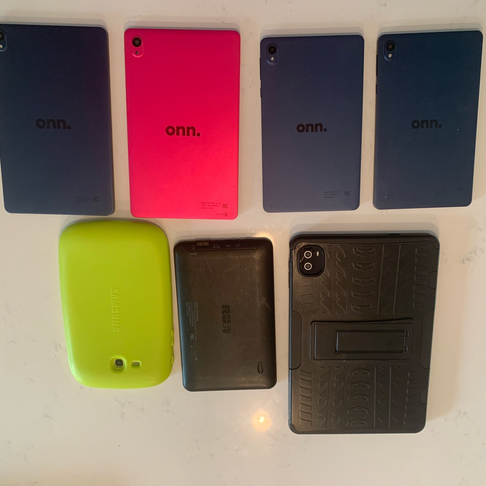 Lot Of 7 Tablets, 4 Onn, 1 Rca, 1 Samsung, 1 Memorex For Parts Or Not Working