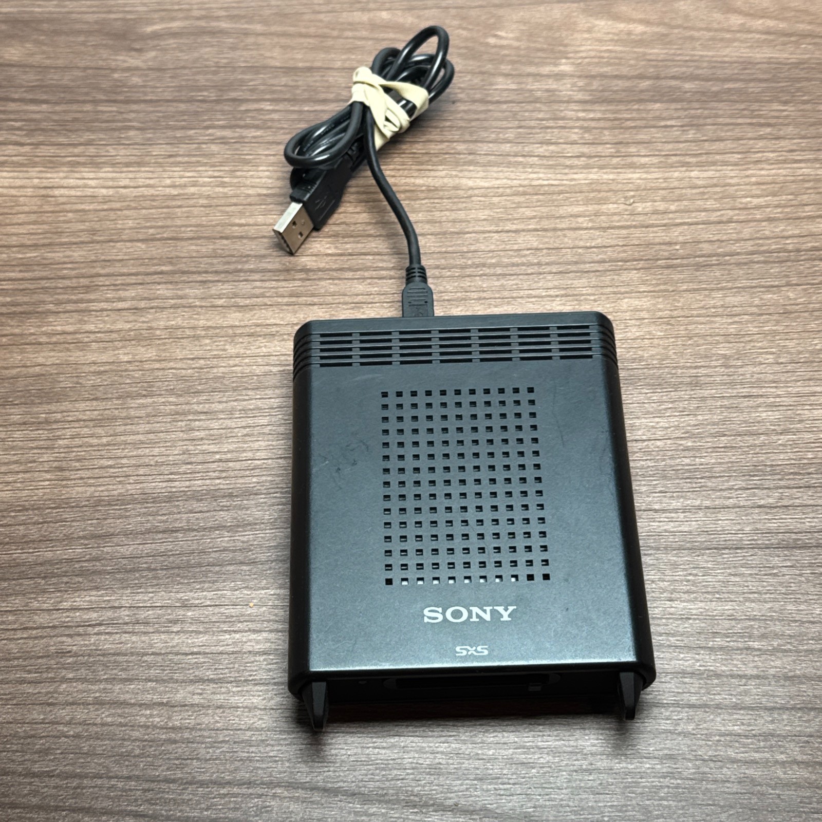 Sony SBAC-US10 Sony SxS USB Memory Card Reader