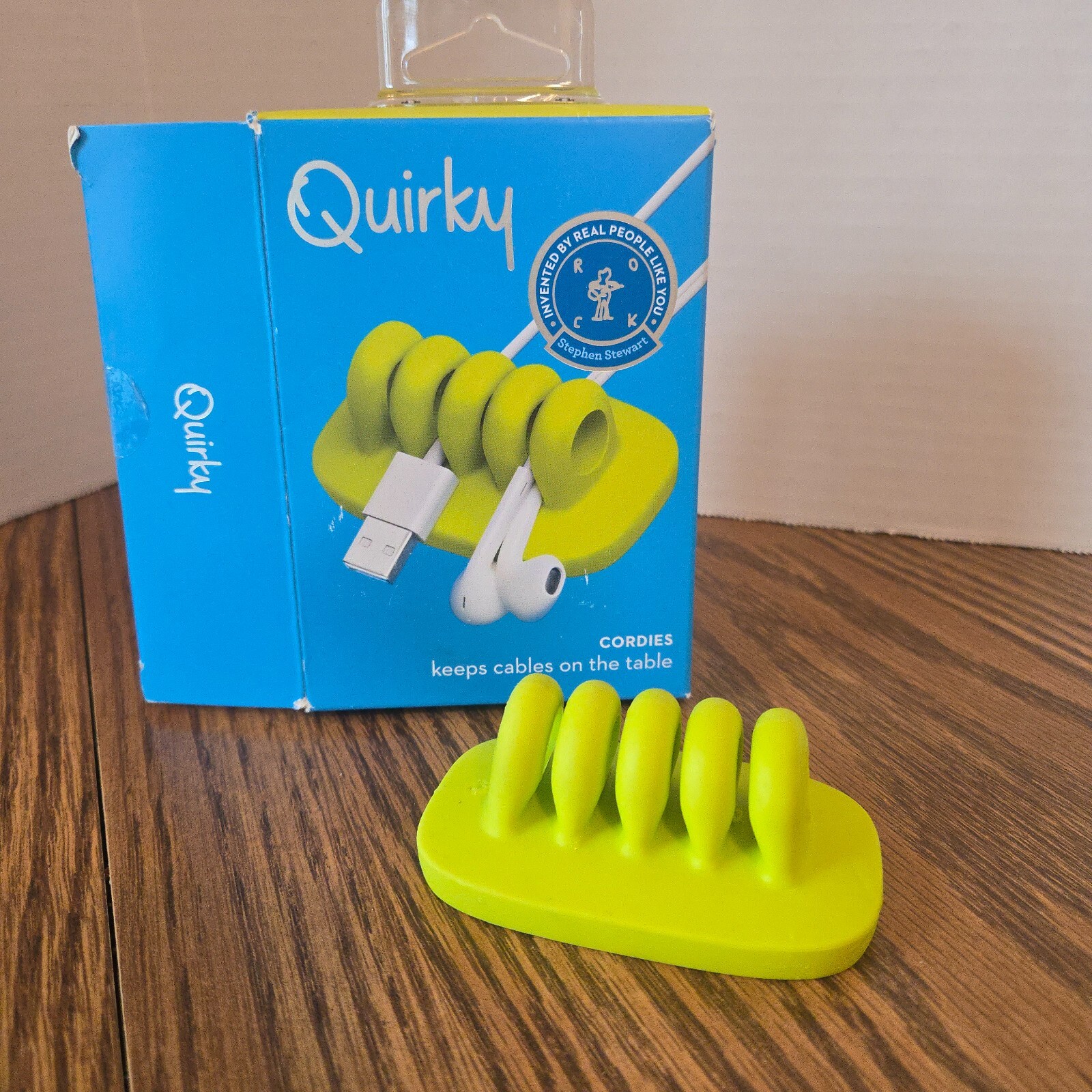 Quirky Cordies Desktop Cord Clips and Anchor for Accessory Cables Green