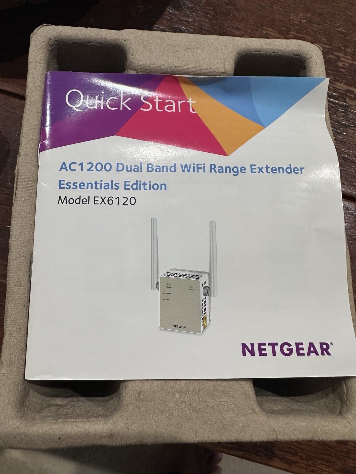 NETGEAR EX6120-100NAS AC1200 Dual Band WiFi Range Extender