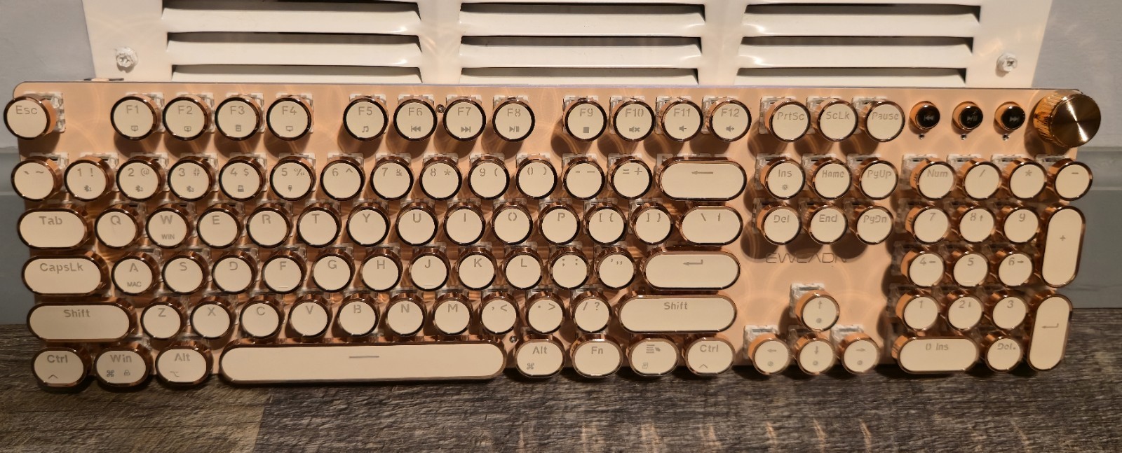 EWEADN  V20 Typewriter Style Mechanical Gaming Keyboard.