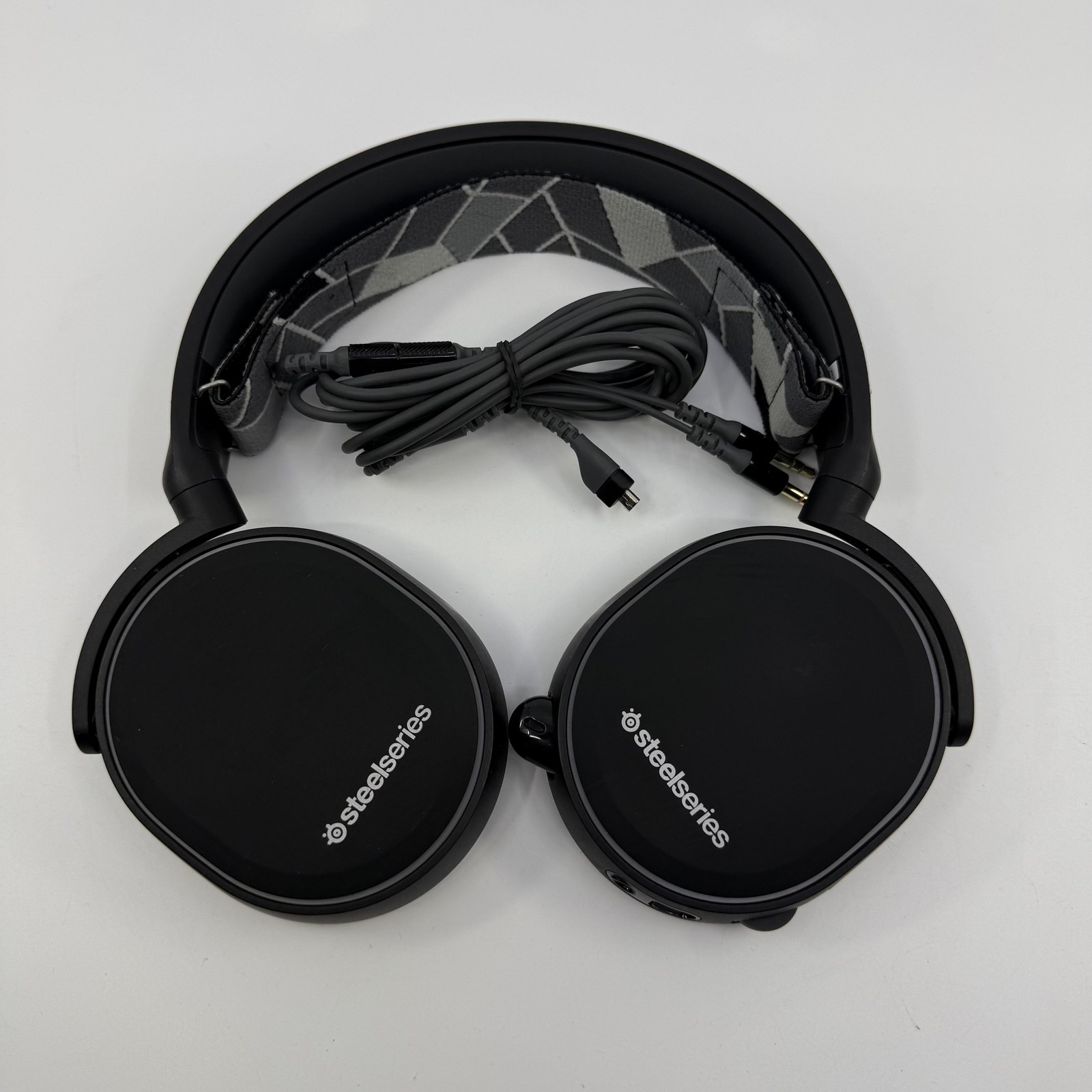 SteelSeries Arctis 3 Black Headset 3.5mm Micro-USB Boom Mic Detachable Cable