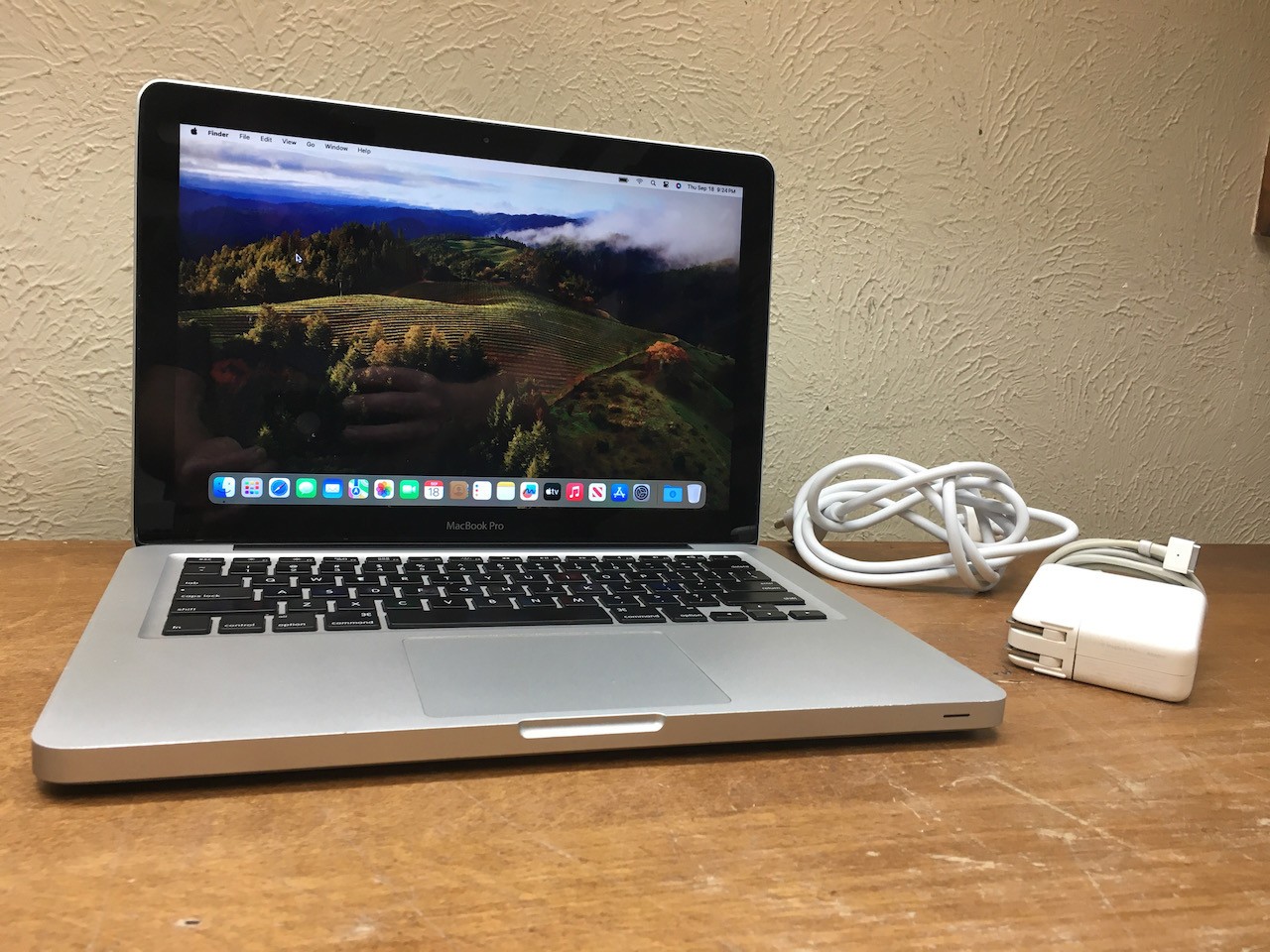 Apple MacBook Pro 13-inch 2012 i5 2.5GHz 8GB RAM 240GB SSD 500GB macOS Sonoma OC