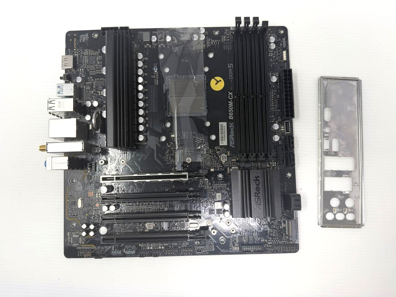 ASROCK B650M-CX AM5 SOCKET DDR5 HDMI MATX DESKTOP MOTHERBOARD WITH  I/O
