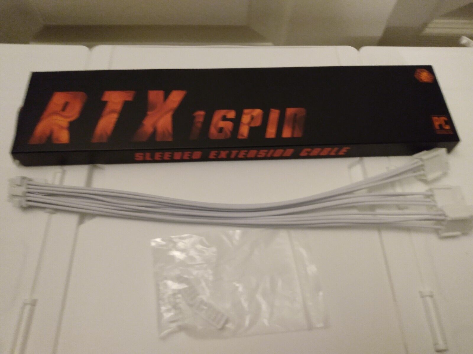 AsiaHorse RTX 16-Pin PCI-E 16 AWG 30 cm Sleeved Extension Cable - New, Open Box