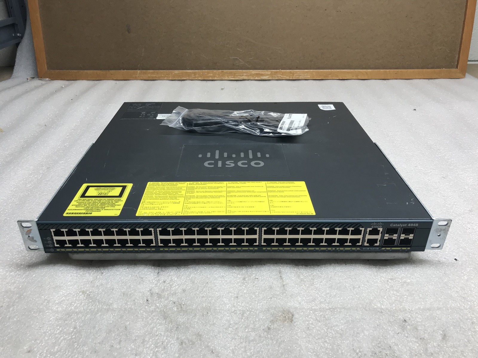 Cisco Catalyst WS-C4948-S 44-Port Gigabit Ethernet 4-Port SFP Layer 3 - Tested
