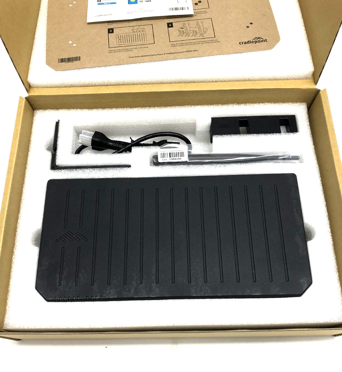 Cradlepoint E3000-5GB-GN Enterprise Router New Open Box